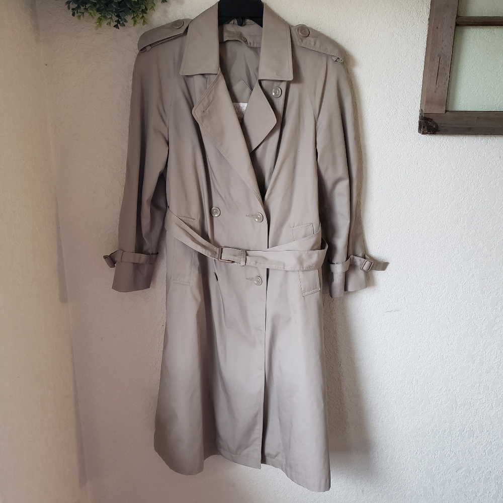 Vintage Trench Coat by New York Harbor Removable Liner Thermolite Tan Size 10P